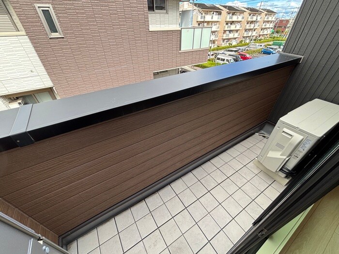 物件内観写真18　(ベランダ・バルコニー)