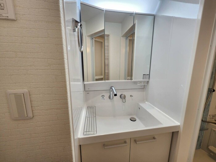 物件内観写真9　(洗面)