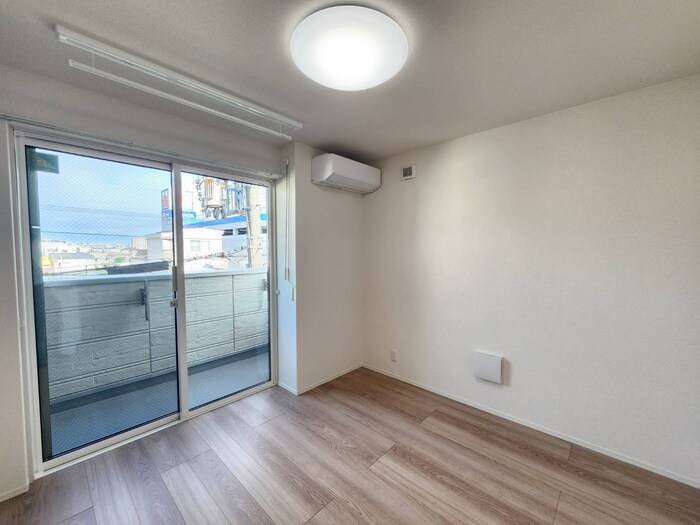 物件内観写真19　(居室)