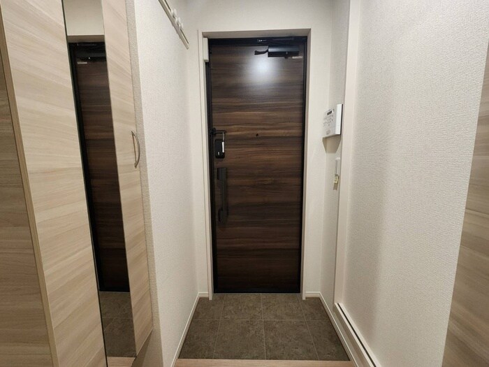 物件内観写真22　(玄関)