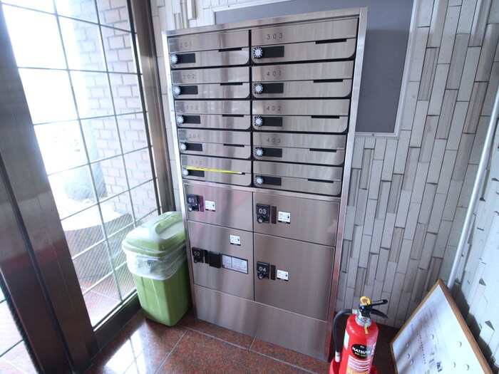 物件外観写真6　(建物設備)