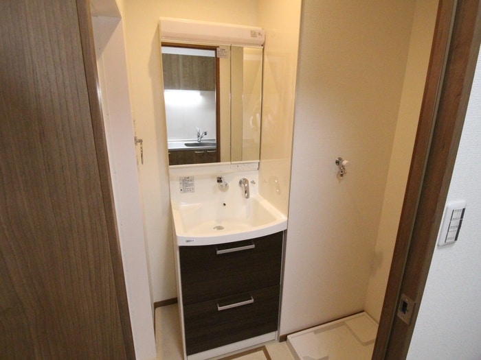 物件内観写真12　(洗面)