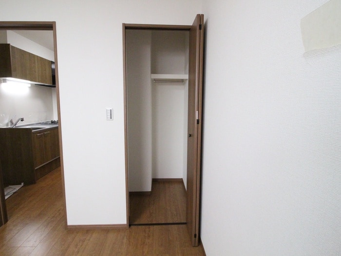 物件内観写真13　(収納)