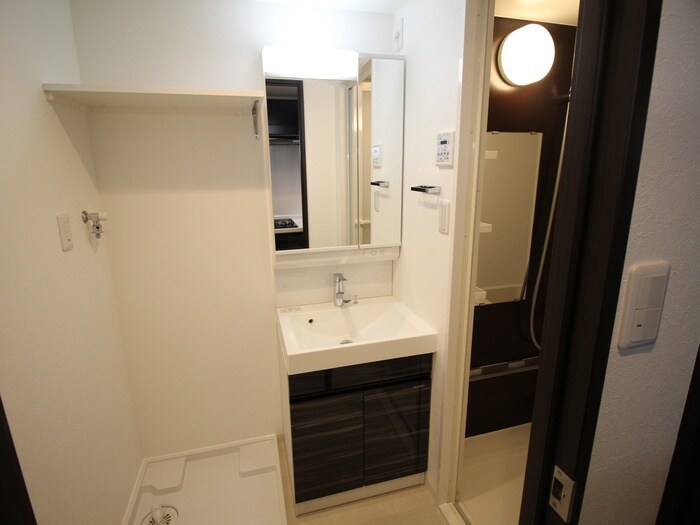 物件内観写真11　(洗面)