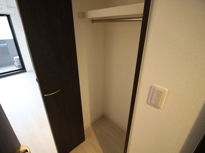 物件内観写真13　(収納)