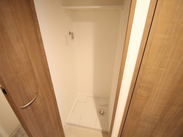 物件内観写真17　(洗濯機置場)