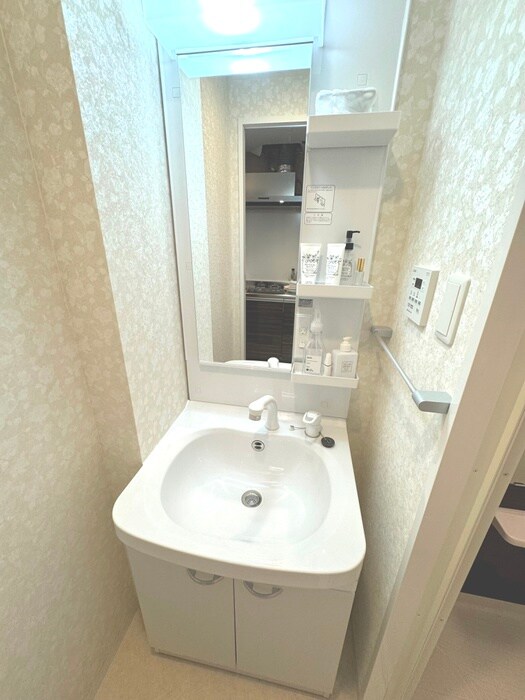 物件内観写真10　(洗面)