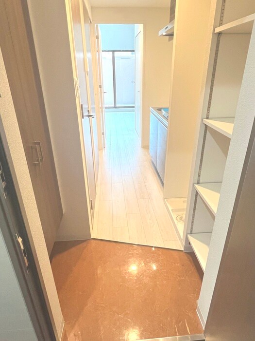 物件内観写真17　(廊下)