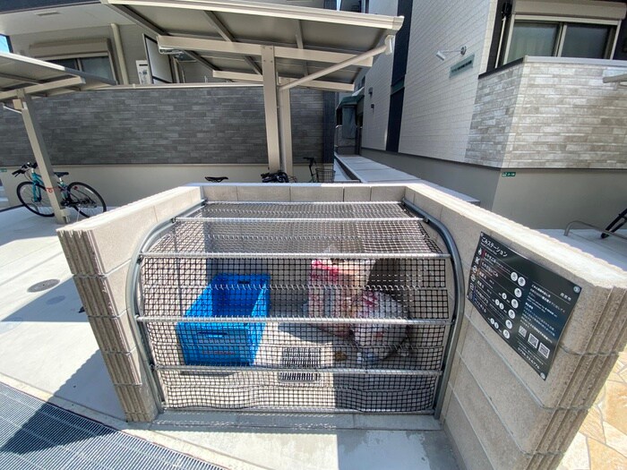 物件外観写真4　(建物設備)