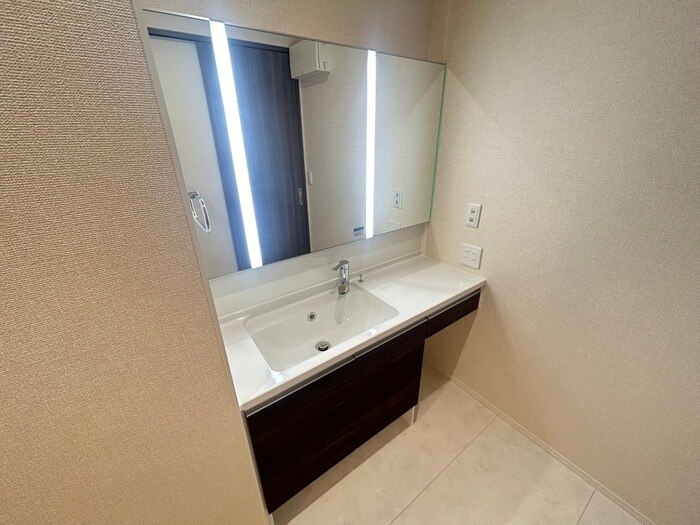 物件内観写真13　(洗面)