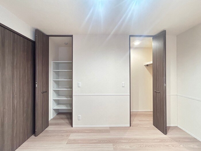 物件内観写真15　(収納)