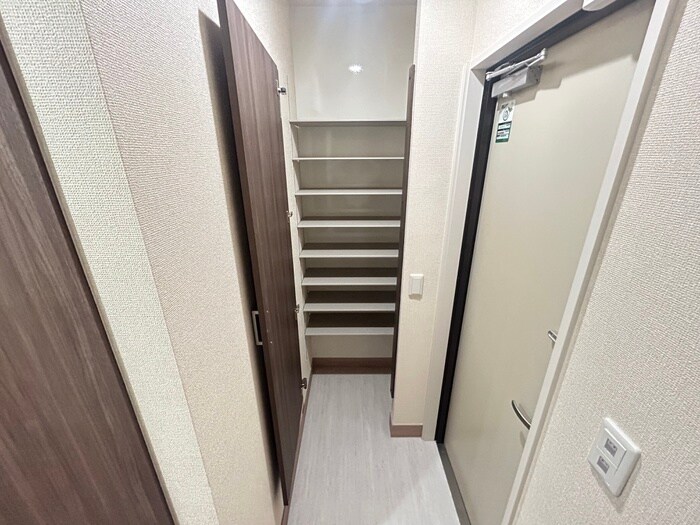 物件内観写真16　(靴箱)