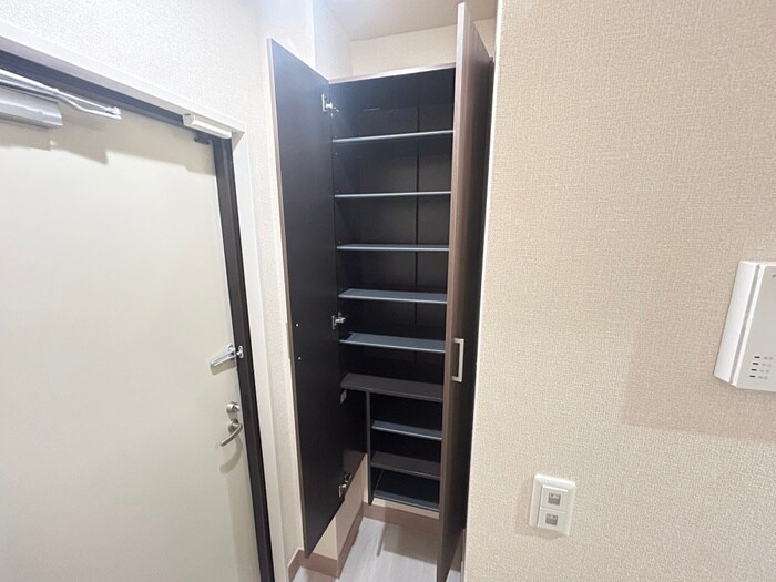 物件内観写真17　(靴箱)