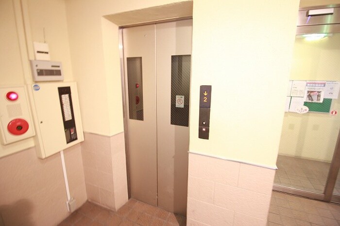 物件外観写真4　(建物設備)