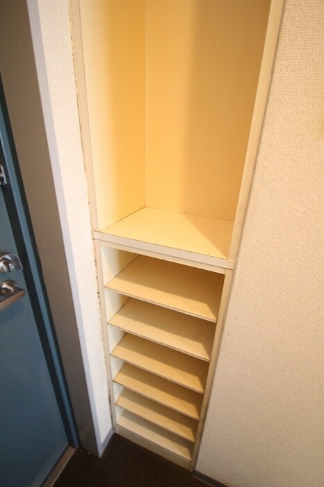 物件内観写真15　(靴箱)