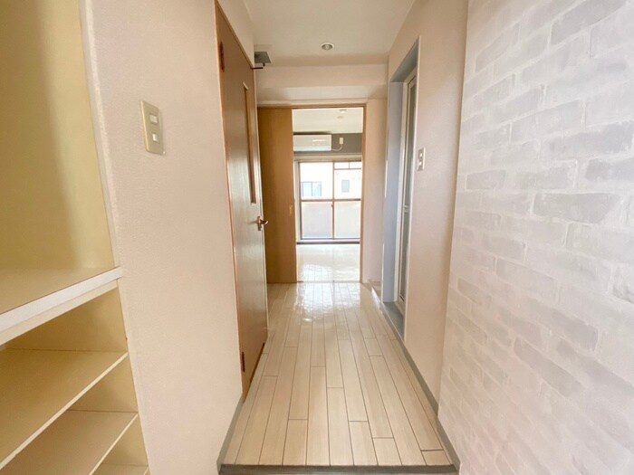 物件内観写真19　(廊下)