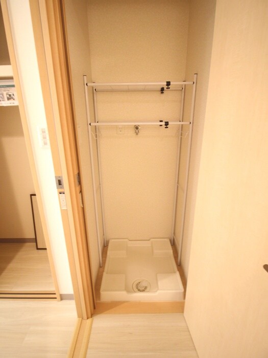 物件内観写真10　(洗濯機置場)