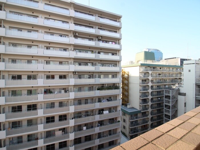 物件内観写真16　(室内からの展望)