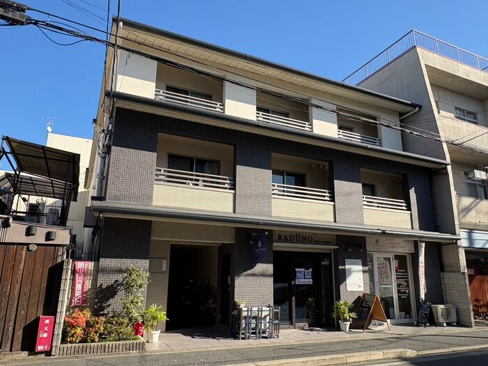 物件外観写真3　(外観写真)