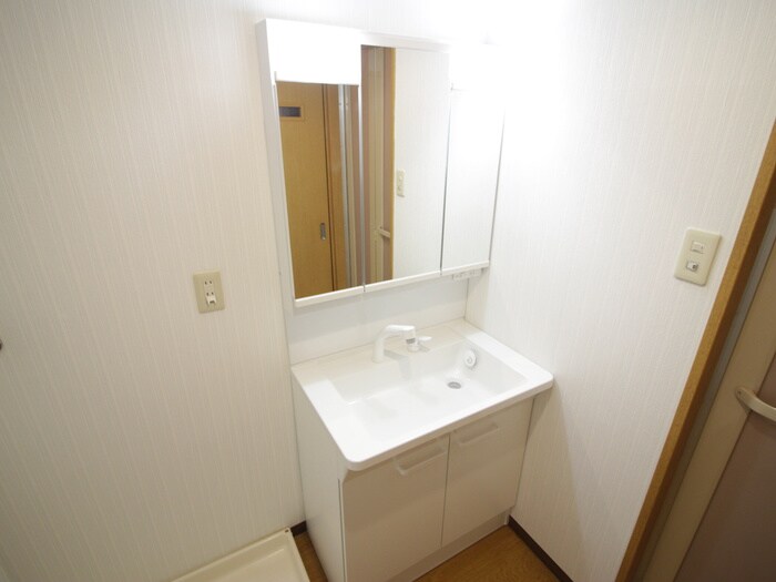 物件内観写真10　(洗面)