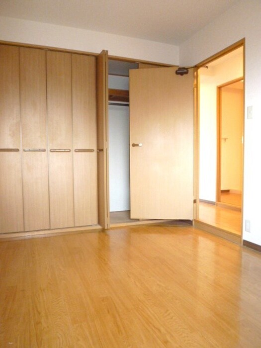 物件内観写真13　(居室)