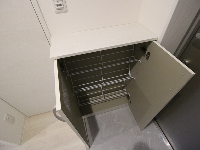 物件内観写真10　(靴箱)