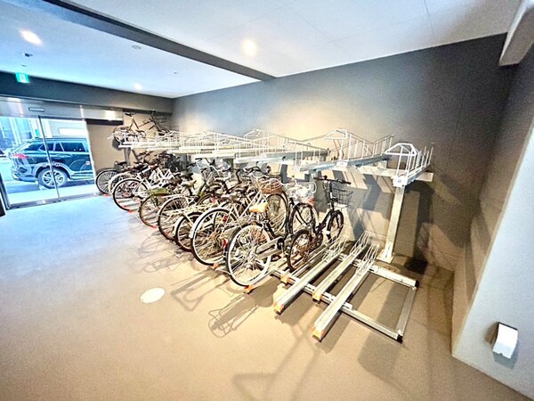 駐輪場