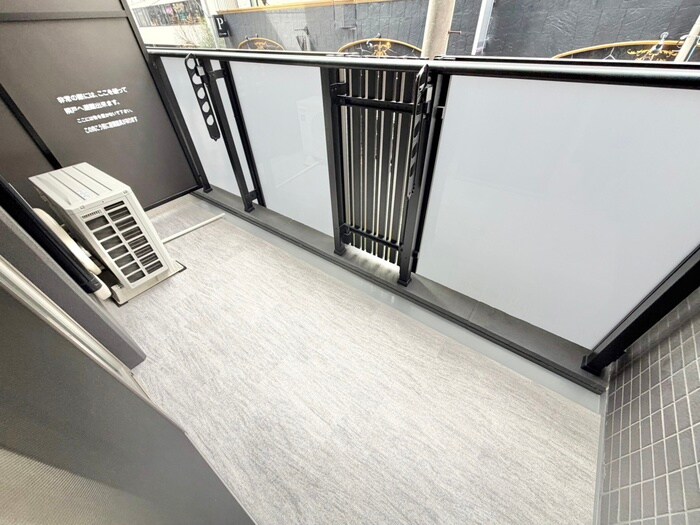 物件内観写真12　(室内からの展望)