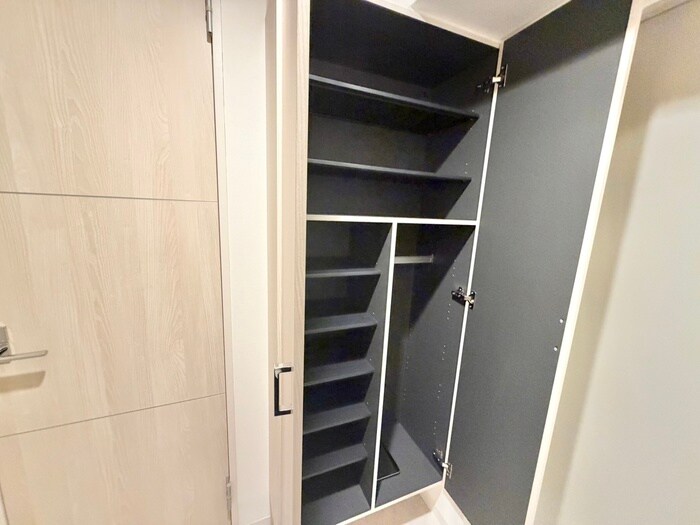 物件内観写真15　(収納)