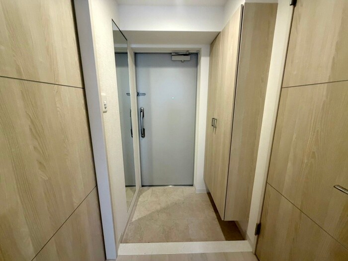 物件内観写真17　(玄関)