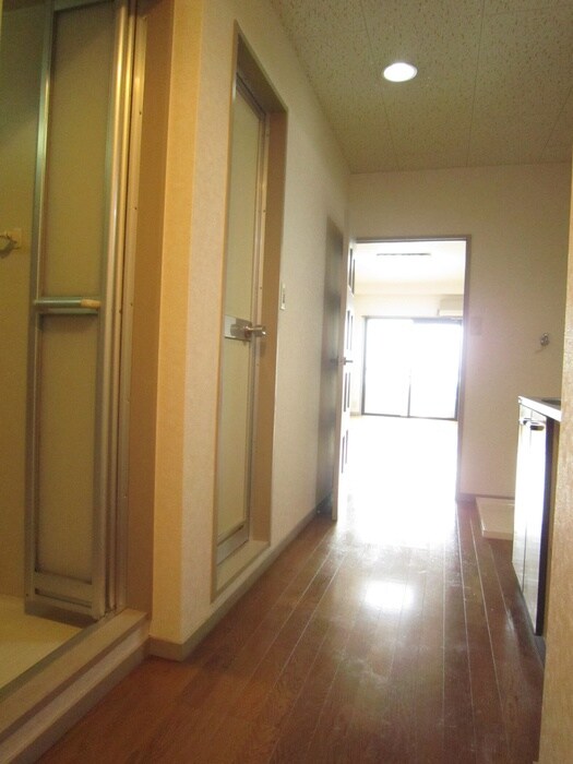 物件内観写真7　(廊下)