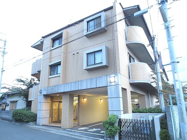 グレンツェンオクムラの物件外観写真