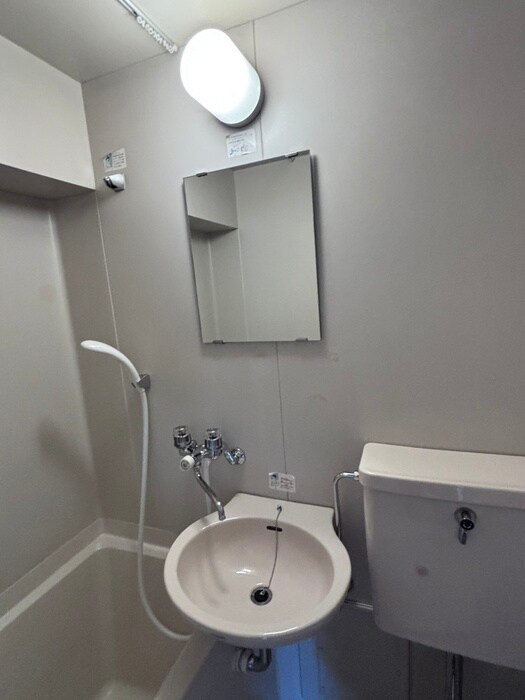 物件内観写真8　(洗面)