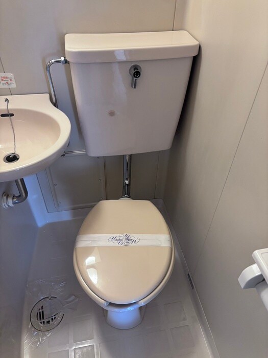 物件内観写真8　(トイレ)