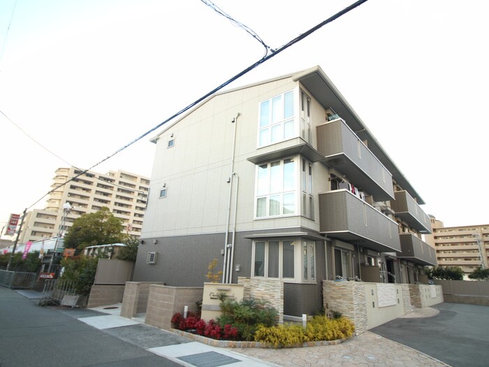 物件外観写真1　(外観写真)