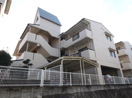 第２ハイツスリ－アロ－外観写真