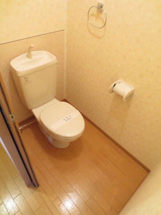 物件内観写真14　(トイレ)