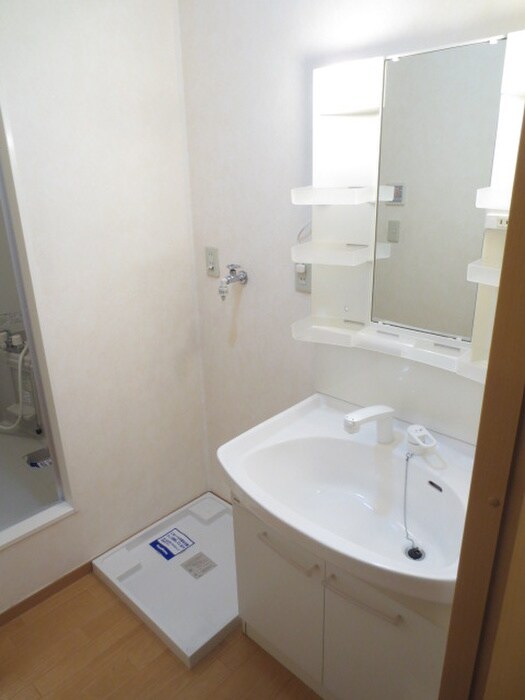 物件内観写真22　(洗濯機置場)