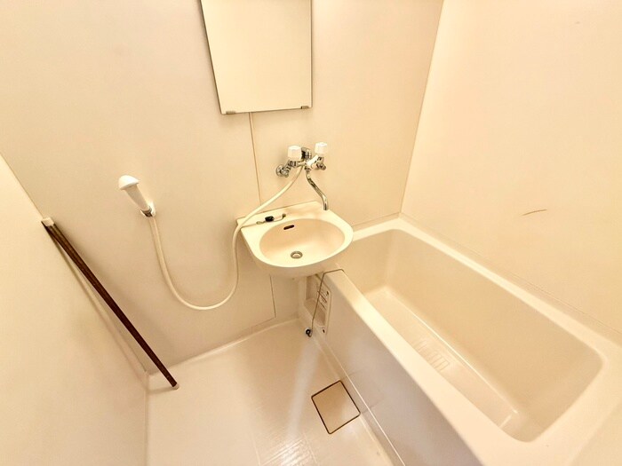 物件内観写真11　(洗面)