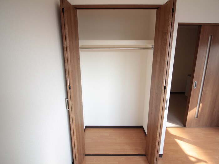 物件内観写真15　(収納)