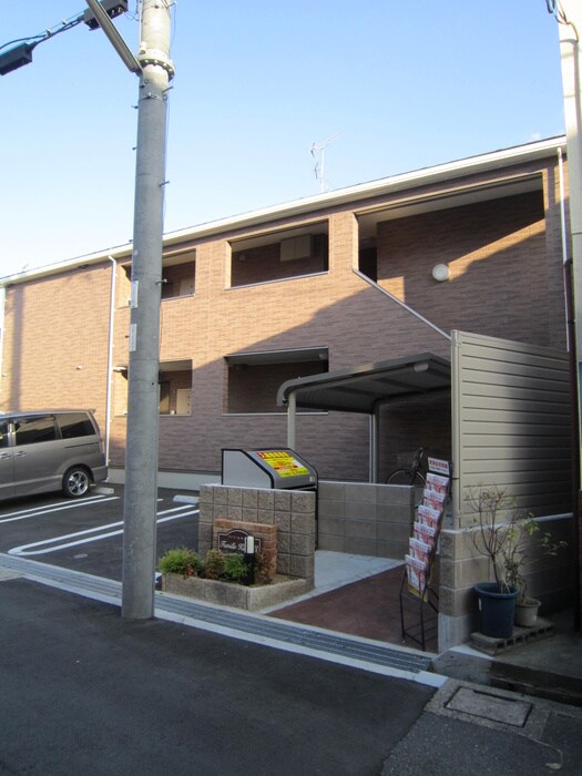 物件外観写真2　(外観写真)