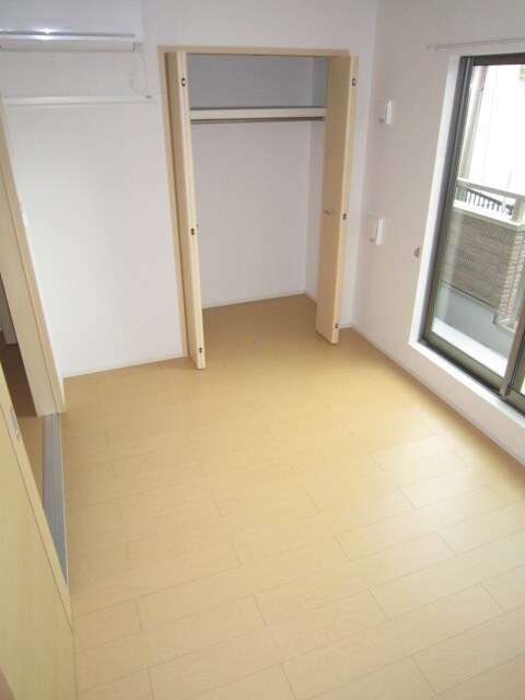 物件内観写真10　(居室)