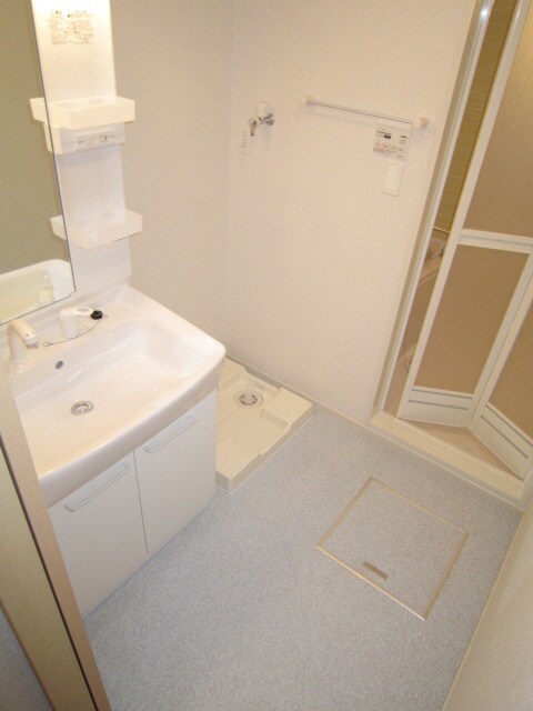 物件内観写真12　(洗面)