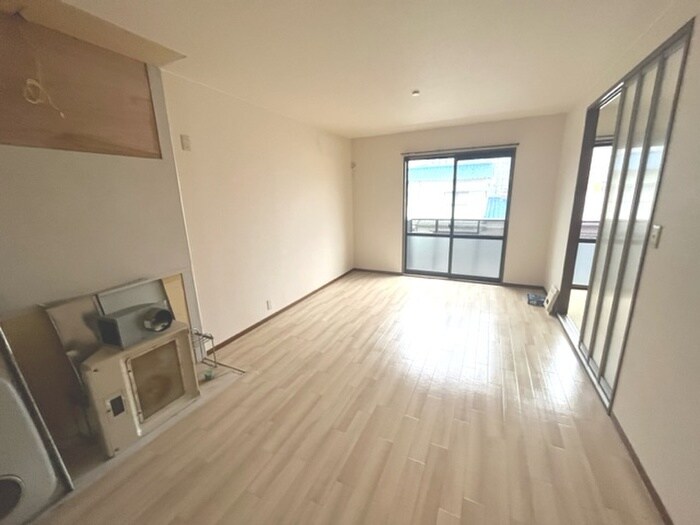 物件内観写真8　(居室)