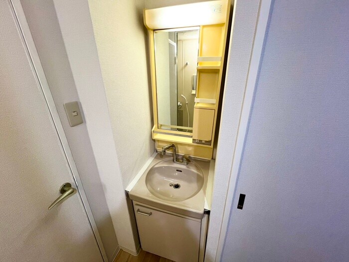 物件内観写真13　(洗面)