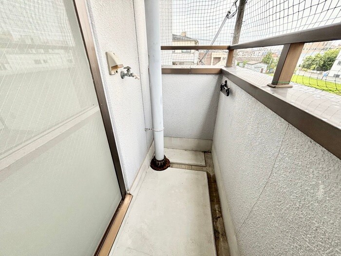 物件内観写真15　(洗濯機置場)