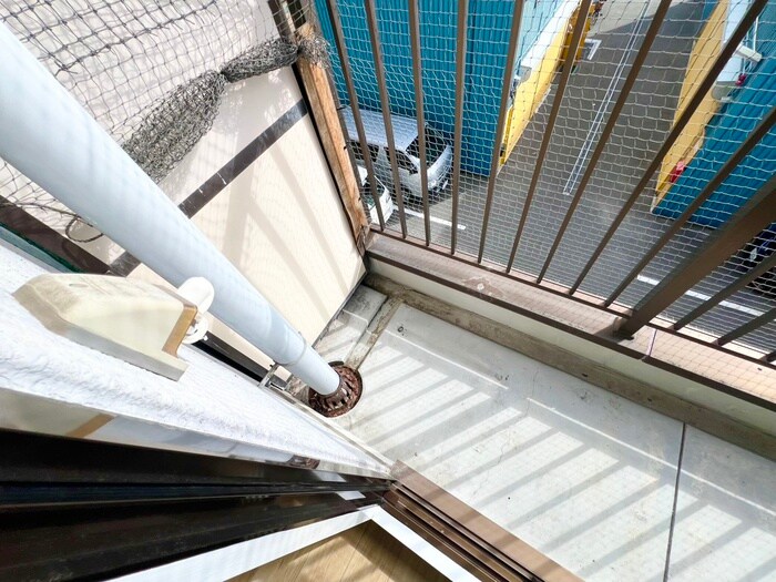 物件内観写真16　(洗濯機置場)