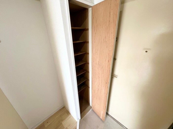 物件内観写真17　(靴箱)