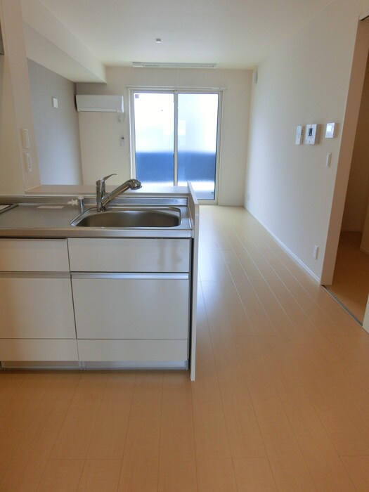 物件内観写真11　(居室)