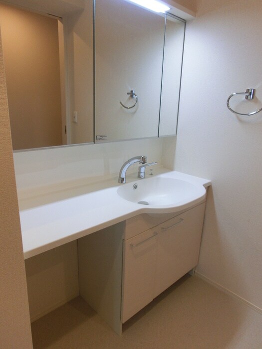 物件内観写真12　(洗面)